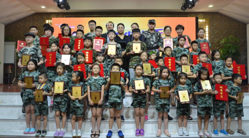 頂尖少年領袖特訓營加盟