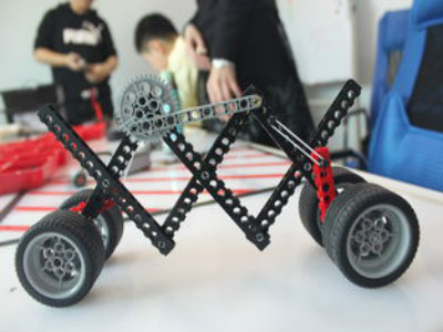 碼高機(jī)器人課程加盟