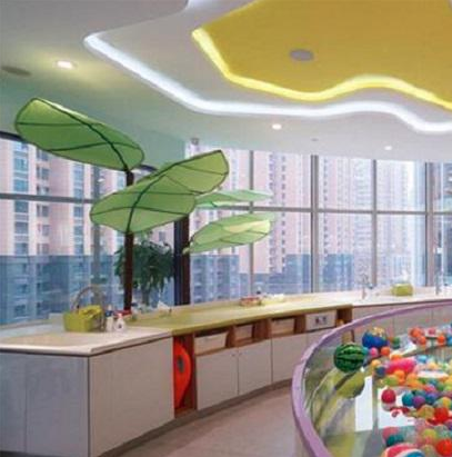 鴻鵠嬰兒游泳館