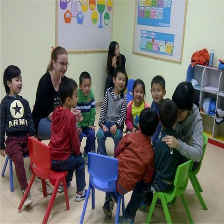 歡樂堡英語培訓(xùn)學(xué)校
