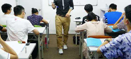 環球新生代教育加盟
