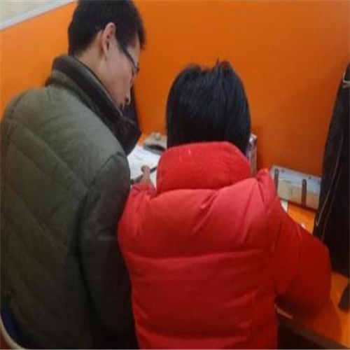 卓立教育