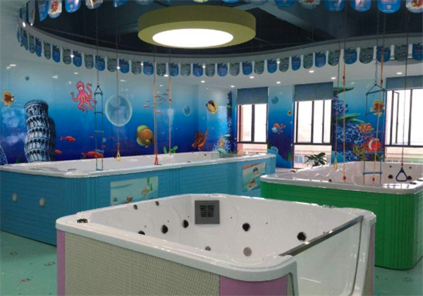 周浦嬰兒游泳館
