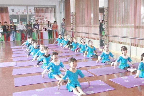 萌學園藝術加盟