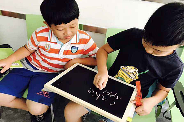 育新陽光英語加盟