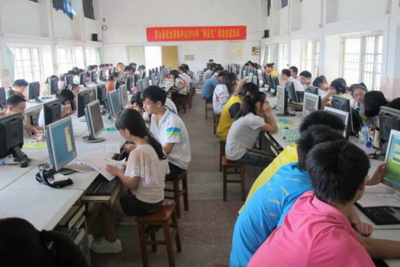 堅石教育加盟