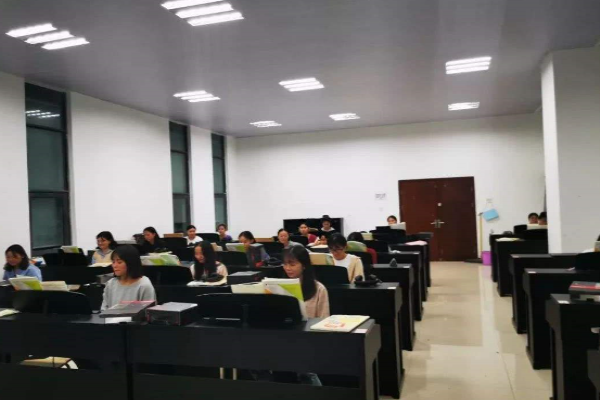 鑼斯福教育加盟