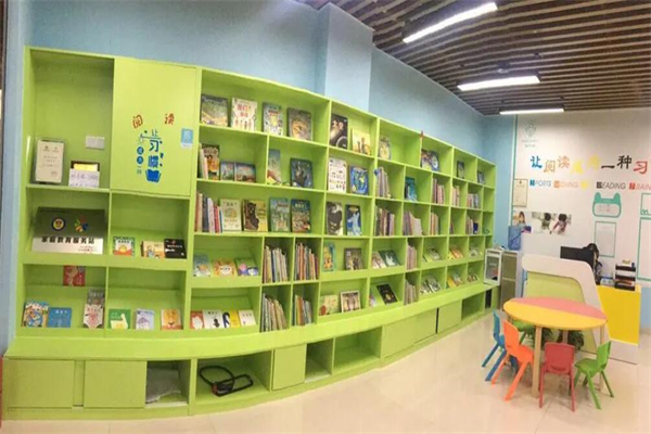 知閱閱讀成長(zhǎng)中心加盟